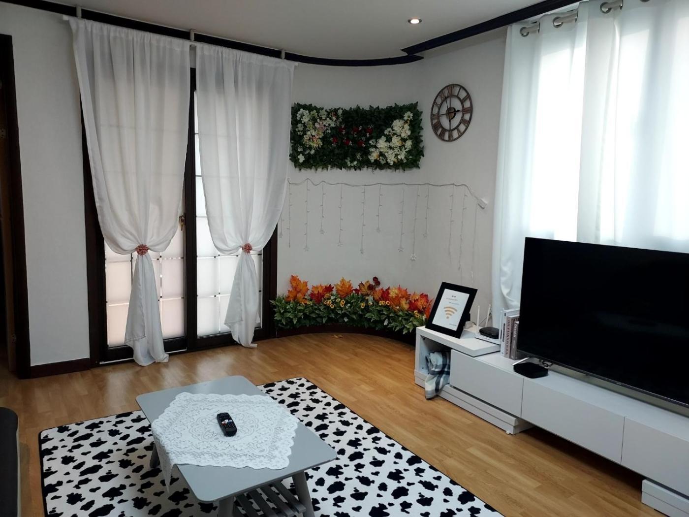 Villa Tarot 2 House Camp Humphreys 워킹게이트 도보10분 *